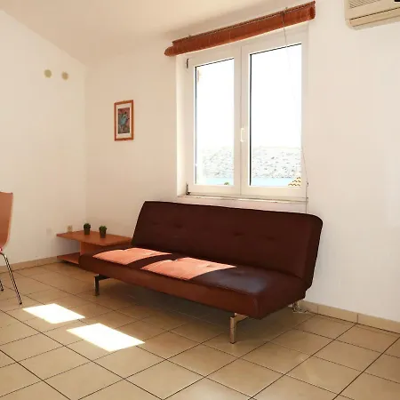 Apartment Andrea - Rab100 By Interhome *